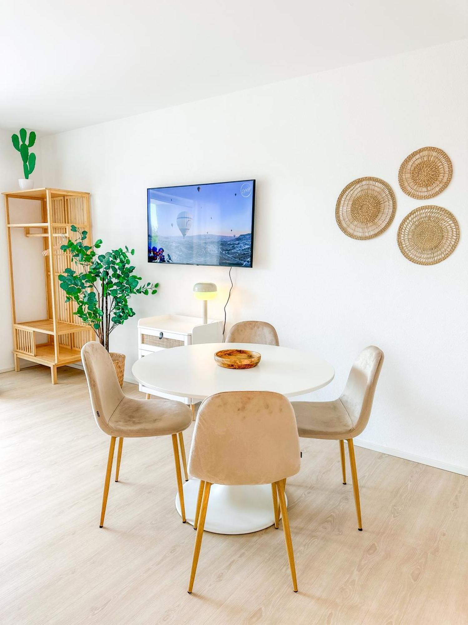 Thesunset Club - Studio II - Kueche - Balkon - Parken Memmingen Dış mekan fotoğraf